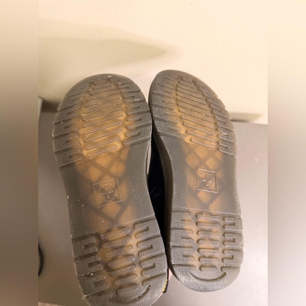Youth Dr. Martens 1460 Leather Boots - Picture 6 of 7